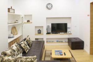 Marketplace Apartment 1