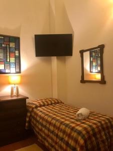 2-BR 1 bath abode with 2 AC units in the Chianti hills!