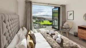 2 Woolacombe West - Luxury Apartment at Byron Woolacombe, only 4 minute walk to Woolacombe Beach! - 布朗顿