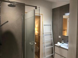 Maisons de vacances LE PETIT MONTY Gite Cote Jardin : photos des chambres