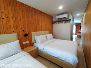 Kluang Container Swimming Pool Hotel