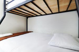 Giường Tầng (Bunk Bed)