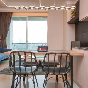 Elegant 2BR Citralake Suites Apartment By Travelio