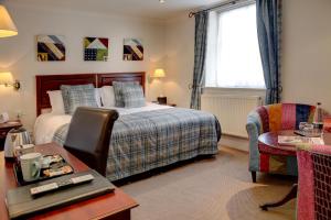 Executive Twin Room room in Best Western Forest and Vale Hotel