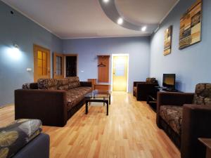 One-Bedroom Apartment with Balcony room in Chernigov City Centre Apartments