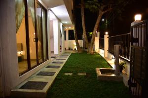 Lily Holiday Apartments