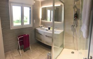 Sejours chez l'habitant Chambres a BINIC : Chambre Double - Vue sur Jardin
