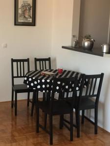 Apartman Lara ***