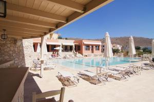 Angelica Sea View with Pool