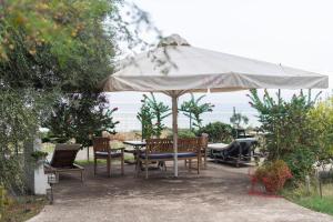 Captain Andrew private beach house