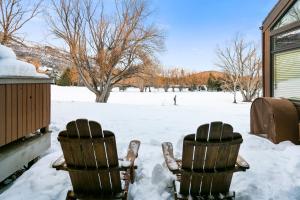 Three Kings by White Pines