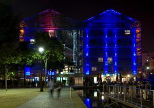 Hotels Holiday Inn Express Paris-Canal De La Villette, an IHG Hotel : photos des chambres