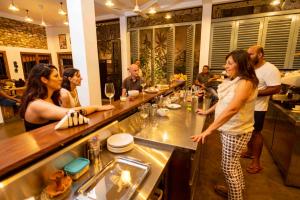 Brixia Cafe & Guest