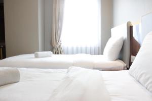 Deluxe 2BR at The Green Kosambi Bandung Apartment By Travelio