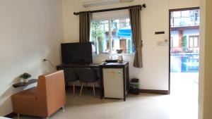 Paradise Land Resort