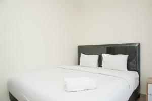 Best Price and Comfortable 2BR with Private Lift Apartment at Menteng Park By Travelio