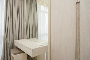 Best Price and Comfortable 2BR with Private Lift Apartment at Menteng Park By Travelio