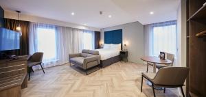Grande Studio room in Roomzzz York City