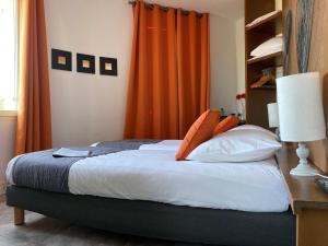 Hotels Hotel La Rotonde : photos des chambres