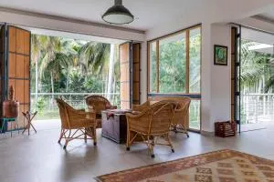 StayVista at Davey's Townhouse with Breakfast & Pet Friendly Home - Pāndavapura