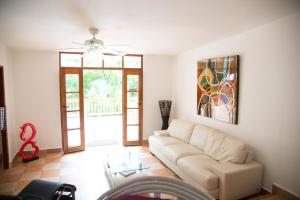 Contadora Island Inn