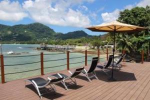 Surfers Cove Apartments