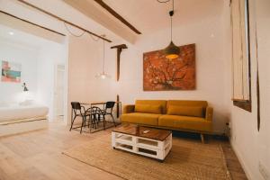 CHARMING DESIGN APARTMENT REINA SOFIA - 3-звездочные отели в городе Мадрид