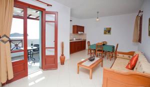 Golden Sun Apartments