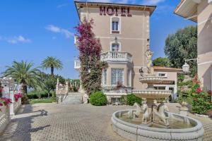 Hotels Le Chateau de Mei Lese : photos des chambres