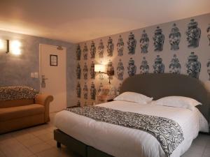 Hotels Logis Domaine De Valaudran : photos des chambres