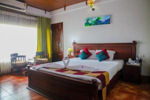 Kalathil Lake Resort