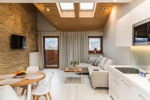Royal Hill Residence