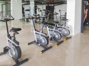 Town View 1BR at Patraland Urbano Apartment By Travelio