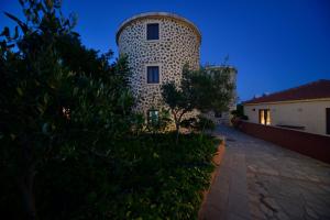 Windmill Suite