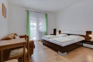 Apartment Twisting By The Private Pool