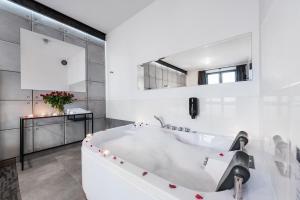 Loft Deluxe room in Artis Loft Hotel