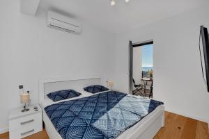 Luxury Apartment Sidro With FREE Beach Parking