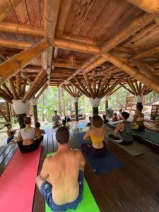 Universo Pol Bamboo Hostel