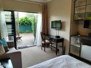 Inverness Manor - Thornton