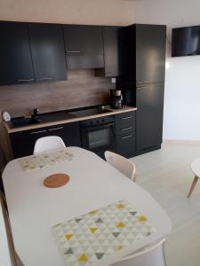 Appartements Stella Plage Les Lierres : photos des chambres