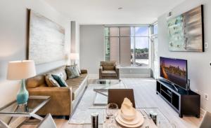 Bluebird Suites Near Chevy Chase