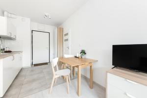 SuperApart Rydygiera, Pet-friendly with Patio & Self Check-in