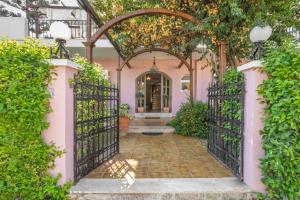 Annas Brilliant Villa in Ialysos