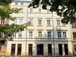 Queen Boutique Hotel