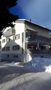 Апартамент Ferienwohnung Müller-Riedi Андерматт Швейцарiя