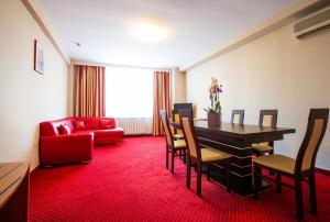 One-Bedroom Suite room in Hotel Dana