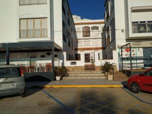 Apartamento primera linea de playa con gran patio, consultar disponibilidad de aparcamiento