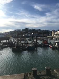 Appartements Saint-Jean-de-Luz-location 2 minutes a pieds de la plage : photos des chambres