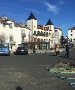 Appartements Saint-Jean-de-Luz-location 2 minutes a pieds de la plage : photos des chambres