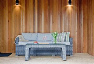 Nyland Lodge - Hot Tub - Fireplace - Free Parking & WiFi